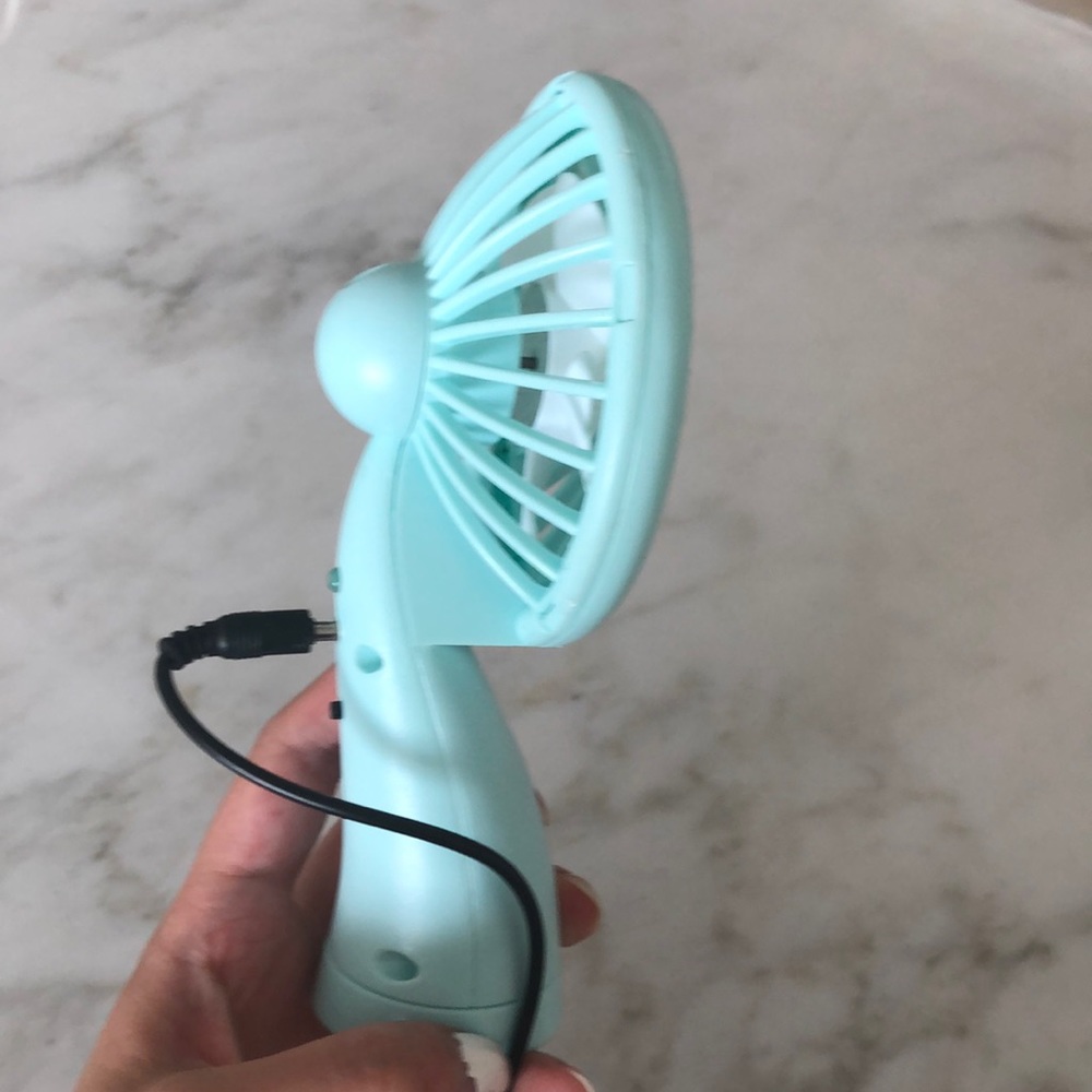 Mini Fan - Picture 4 of 11